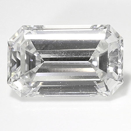 0.77 ct Emerald Cut Natural Diamond : D / SI2