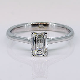 14K White Gold Solitaire Ring : 0.70 ct Diamond