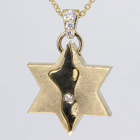 14K Yellow Gold Star of David Pendant : 0.10 cttw Diamonds