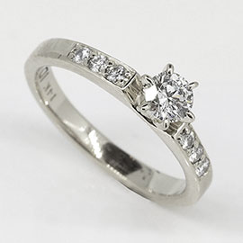 14K White Gold Multi Stone Ring : 0.42 cttw Diamonds