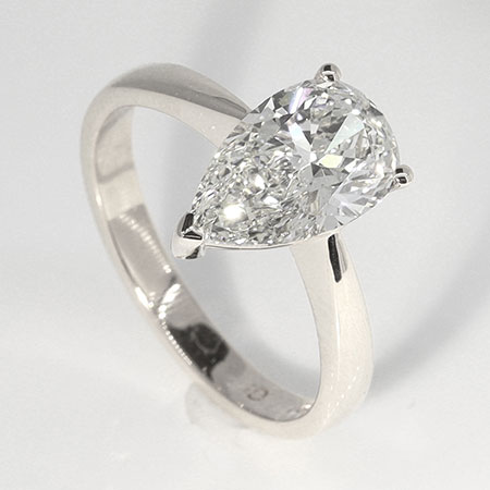 14K White Gold Solitaire Ring : 2.00 ct Lab Grown Diamond