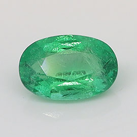 0.42 ct Oval Natural Emerald : Rich Grass Green