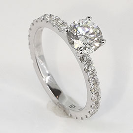 18K White Gold Multi Stone Ring : 1.70 cttw Diamonds