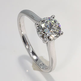 14K White Gold Solitaire Ring : 1.00 ct Diamond