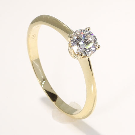 18K Yellow Gold Solitaire Ring : 0.50 ct Lab Grown Diamond