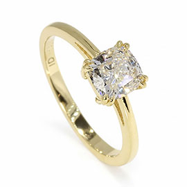 18K Yellow Gold Solitaire Ring : 1.00 ct Diamond