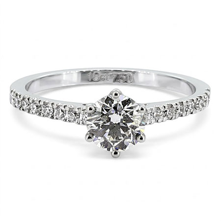 18K White Gold Multi Stone Ring : 0.92 cttw Diamonds